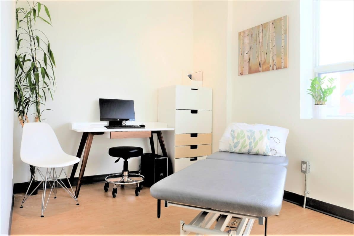 Toronto Physiotherapy Danforth and Chester Treatment Room